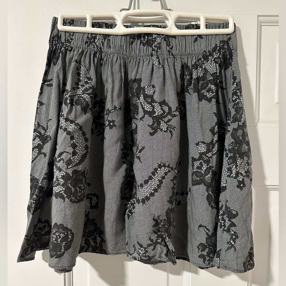 PINK Victorias Secret XSmall Skirt